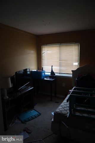 1260 BARNABY TER SE, Washington, DC 20032