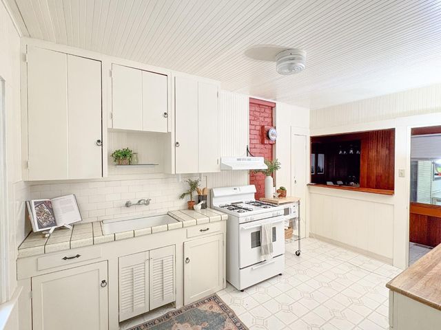 8787 Highway 9, Ben Lomond, CA 95005