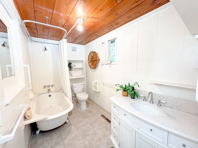 8787 Highway 9, Ben Lomond, CA 95005