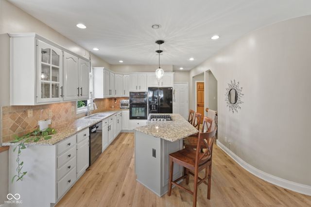 1291 Eagle Valley Drive, Greenwood, IN 46143