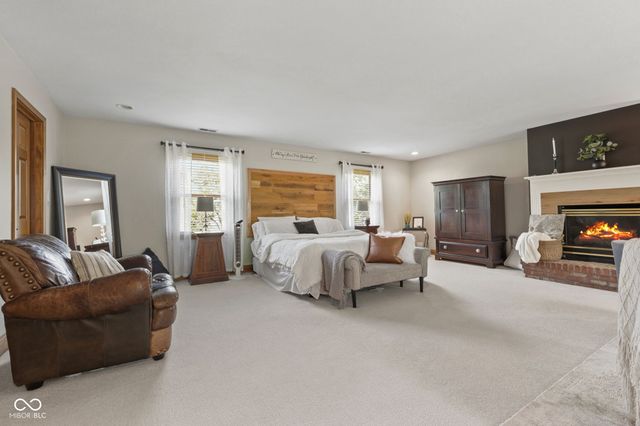 1291 Eagle Valley Drive, Greenwood, IN 46143