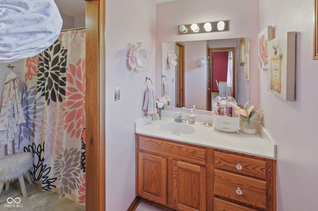1291 Eagle Valley Drive, Greenwood, IN 46143
