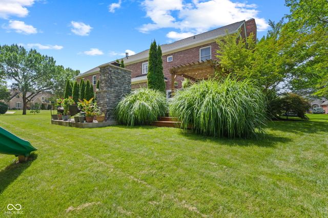 1291 Eagle Valley Drive, Greenwood, IN 46143