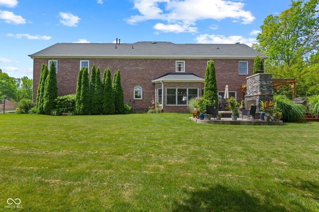 1291 Eagle Valley Drive, Greenwood, IN 46143