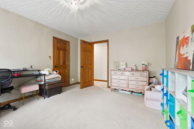 1291 Eagle Valley Drive, Greenwood, IN 46143