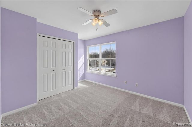 639 Andover Woods Drive, Fenton, MI 48430