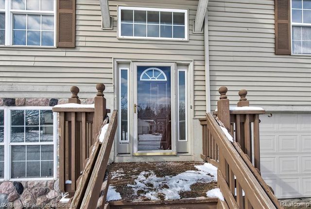639 Andover Woods Drive, Fenton, MI 48430