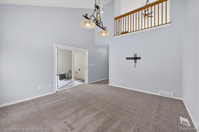 639 Andover Woods Drive, Fenton, MI 48430