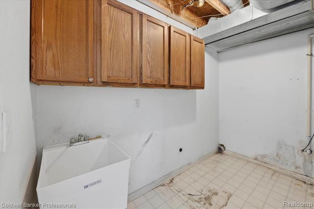 639 Andover Woods Drive, Fenton, MI 48430