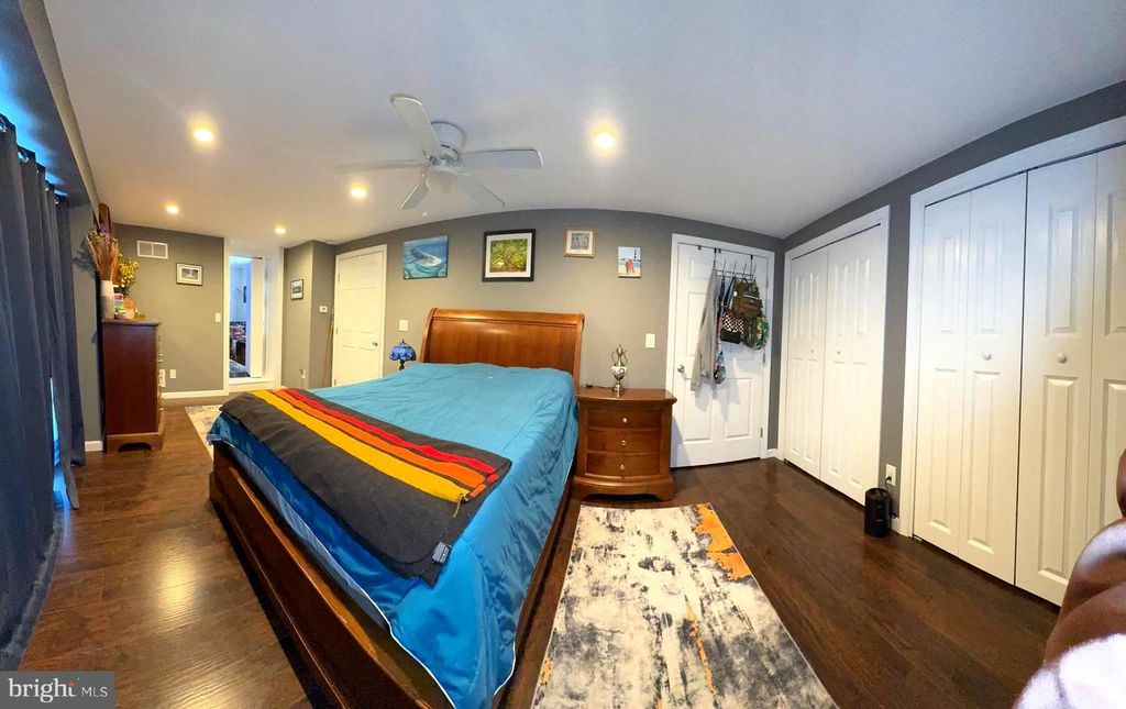 Image 24 of property listing at 426 MERRITT DR, Mount Holly, NJ 08060