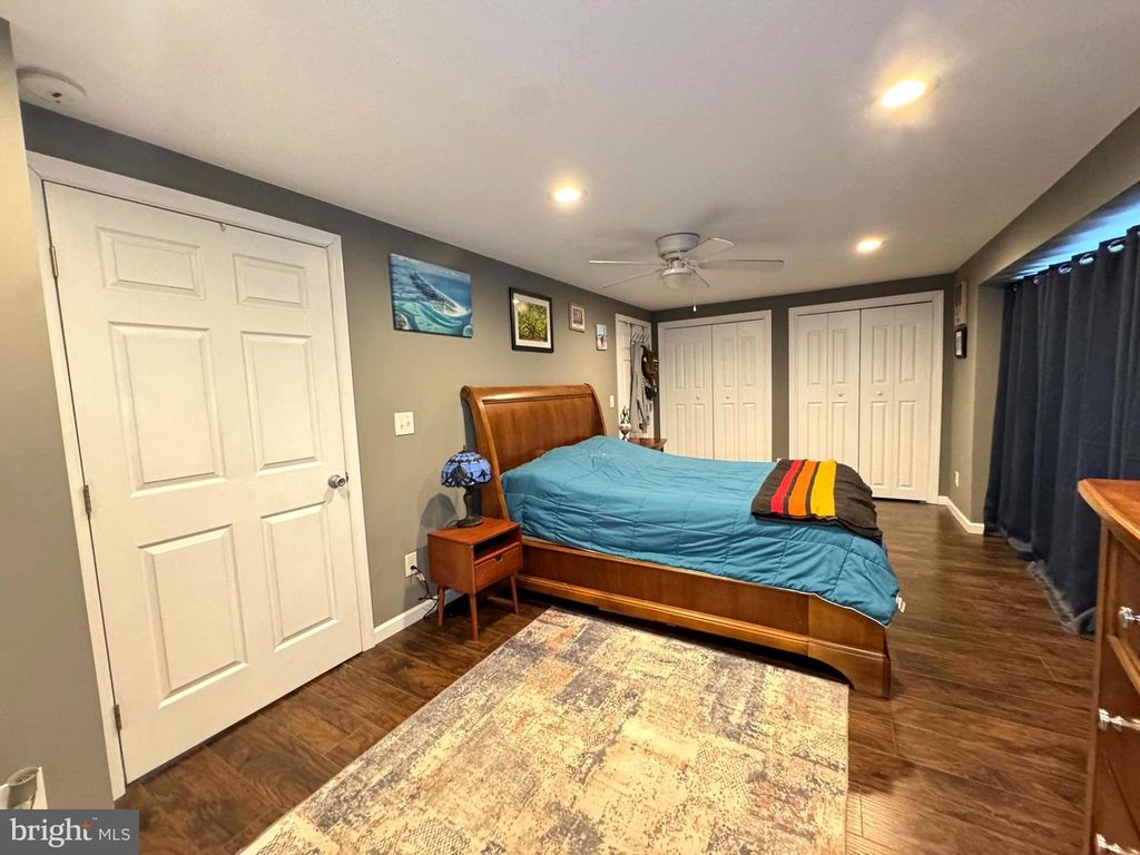 Image 25 of property listing at 426 MERRITT DR, Mount Holly, NJ 08060