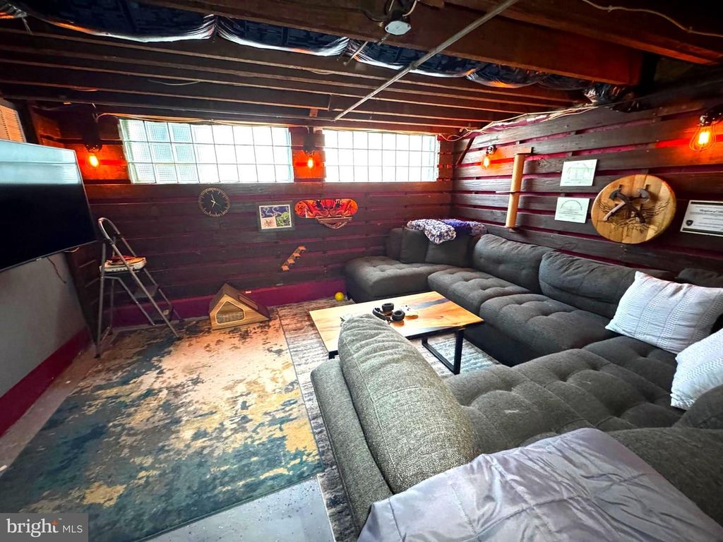 Image 33 of property listing at 426 MERRITT DR, Mount Holly, NJ 08060