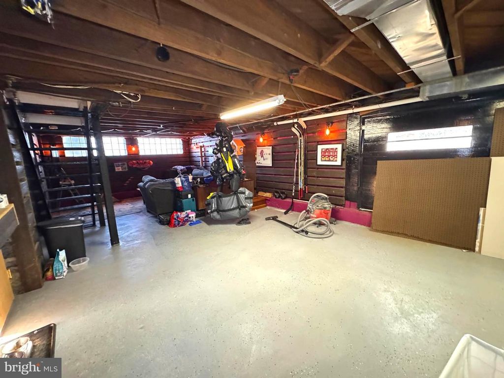 Image 35 of property listing at 426 MERRITT DR, Mount Holly, NJ 08060