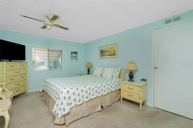 532 WALNUT CIRCLE, Venice, FL 34285