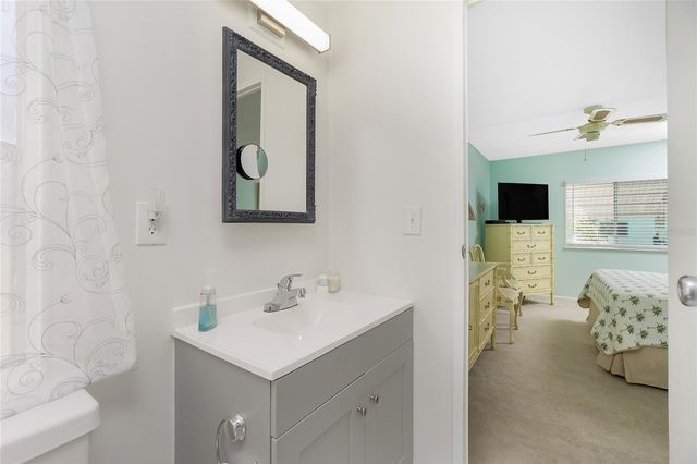 532 WALNUT CIRCLE, Venice, FL 34285