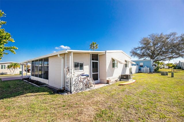 532 WALNUT CIRCLE, Venice, FL 34285