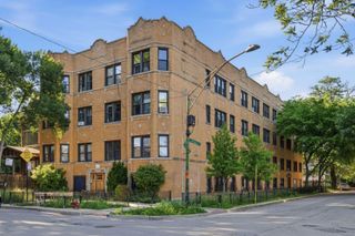 1904 N Drake Avenue 1A, Chicago, IL 60647