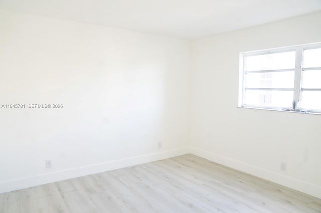 220 SW 9th Ave 306, Hallandale Beach, FL 33009