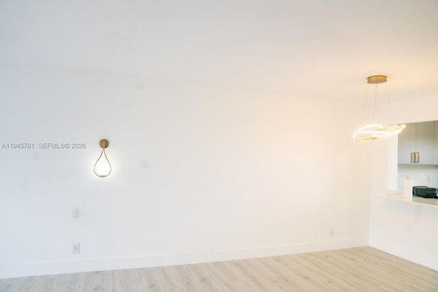 220 SW 9th Ave 306, Hallandale Beach, FL 33009