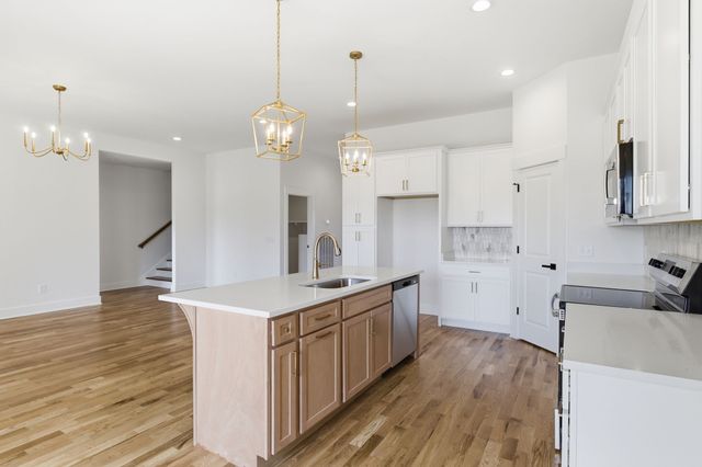 4323 South Garrett, Springfield, TN 37172