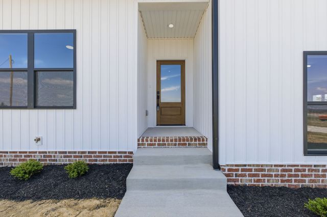 4323 South Garrett, Springfield, TN 37172