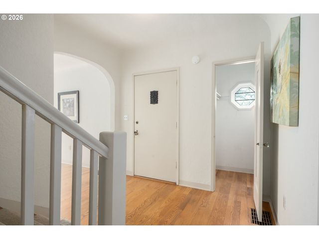 2045 KINCAID St, Eugene, OR 97405