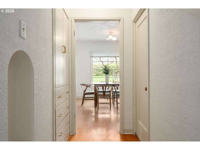 2045 KINCAID St, Eugene, OR 97405