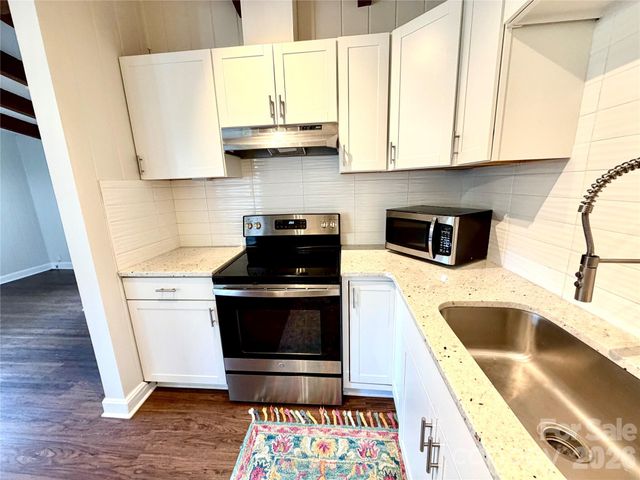 1511 Briarfield Drive, Charlotte, NC 28205