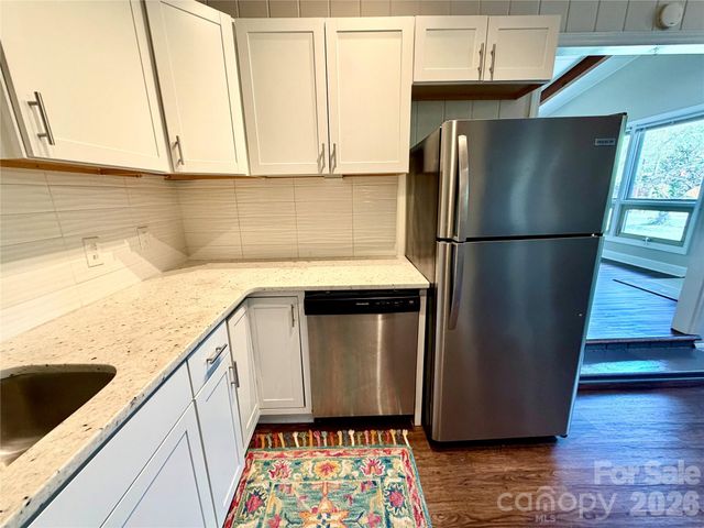 1511 Briarfield Drive, Charlotte, NC 28205