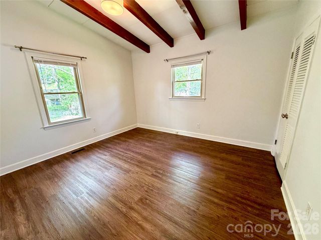 1511 Briarfield Drive, Charlotte, NC 28205