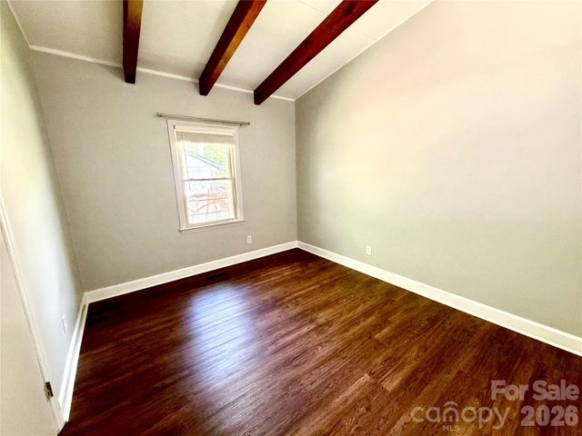 1511 Briarfield Drive, Charlotte, NC 28205