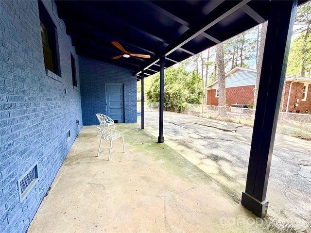 1511 Briarfield Drive, Charlotte, NC 28205