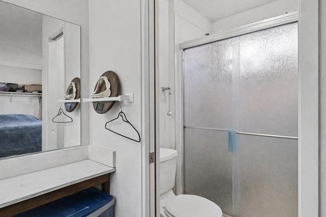 7242 Aberfeldy Way, Sacramento, CA 95842