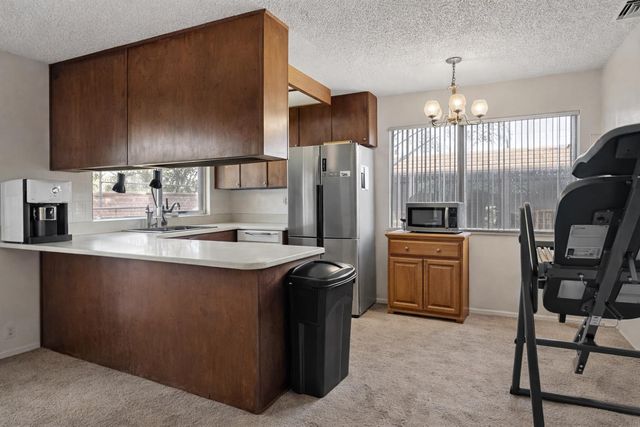 7242 Aberfeldy Way, Sacramento, CA 95842