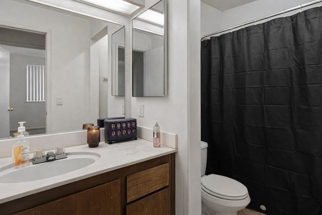 7242 Aberfeldy Way, Sacramento, CA 95842