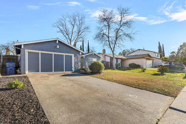 7242 Aberfeldy Way, Sacramento, CA 95842