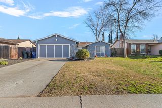 7242 Aberfeldy Way, Sacramento, CA 95842