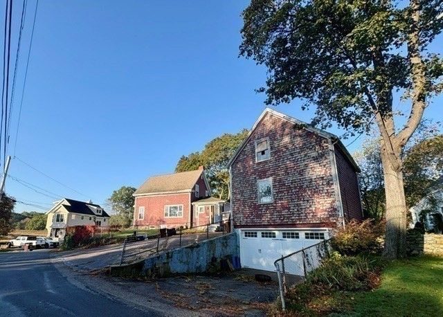 26 Eldridge Court, Hingham, MA 02043