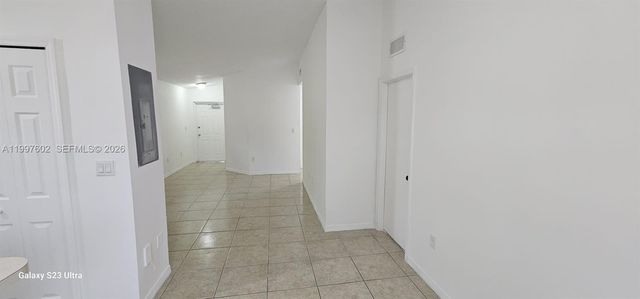 935 NE 33rd Ter 204, Homestead, FL 33033