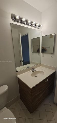 935 NE 33rd Ter 204, Homestead, FL 33033