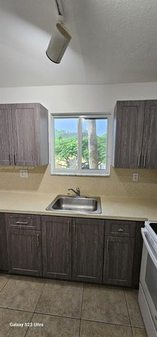 935 NE 33rd Ter 204, Homestead, FL 33033