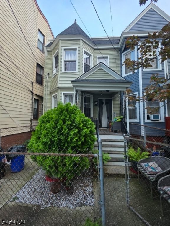 825 Ridge St, Newark City, NJ 07104 — exterior