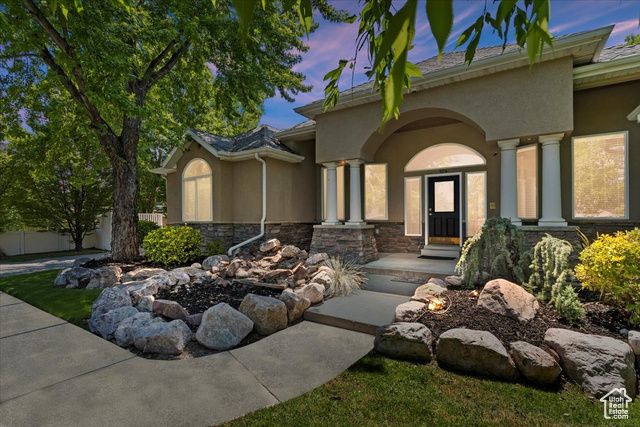 924 E COLLEGE ST, Millcreek, UT 84117