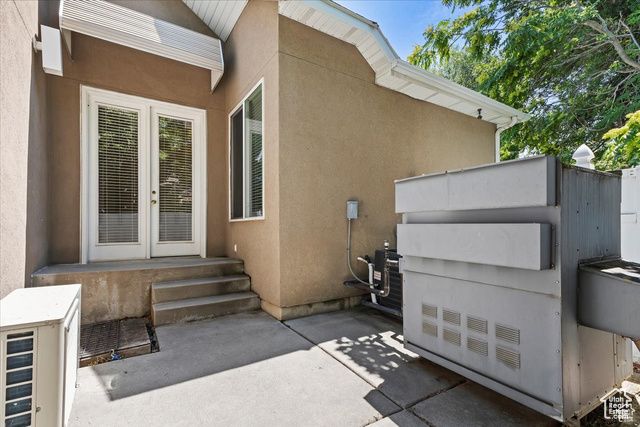924 E COLLEGE ST, Millcreek, UT 84117