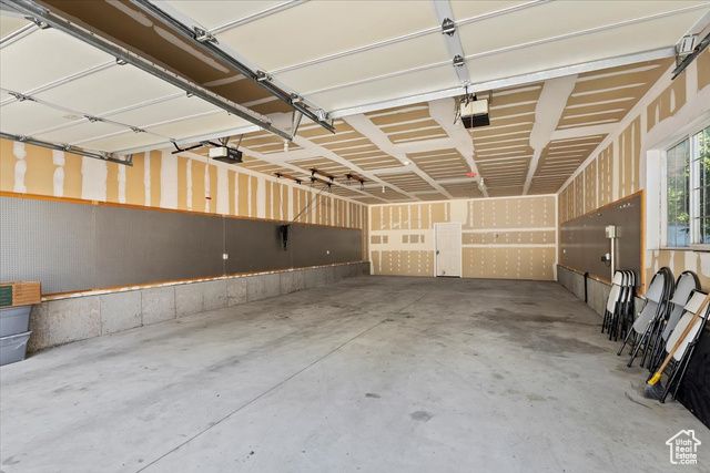 924 E COLLEGE ST, Millcreek, UT 84117