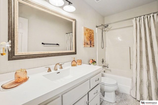 15708 Audrey Street, Omaha, NE 68136