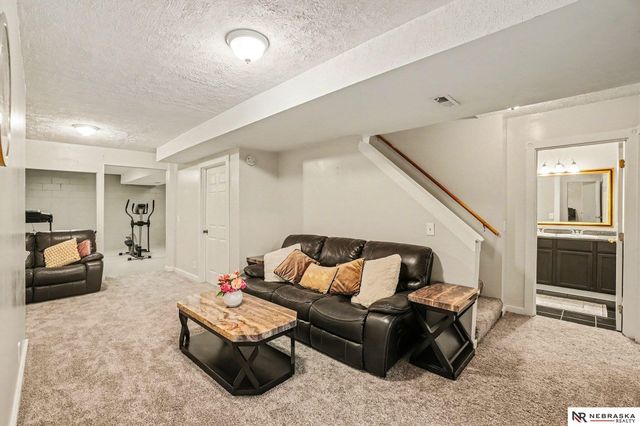 15708 Audrey Street, Omaha, NE 68136