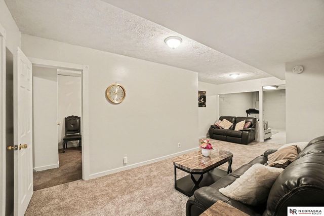 15708 Audrey Street, Omaha, NE 68136