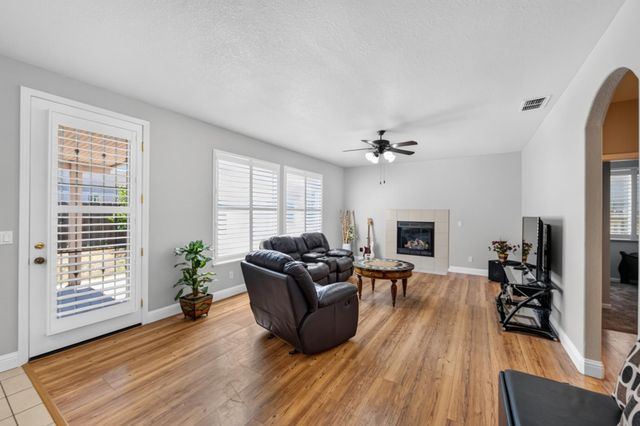 10402 Big Oak Cir, Stockton, CA 95209