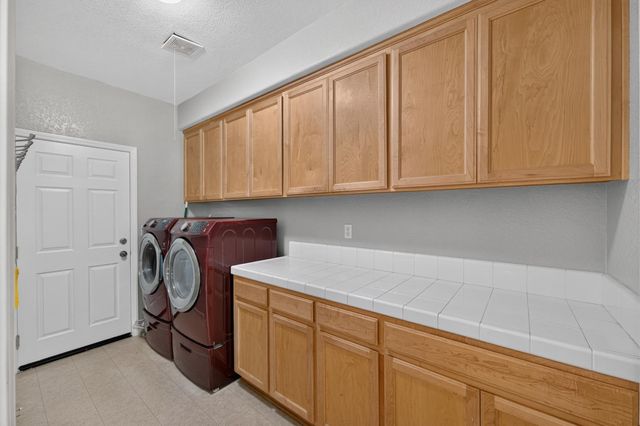 10402 Big Oak Cir, Stockton, CA 95209